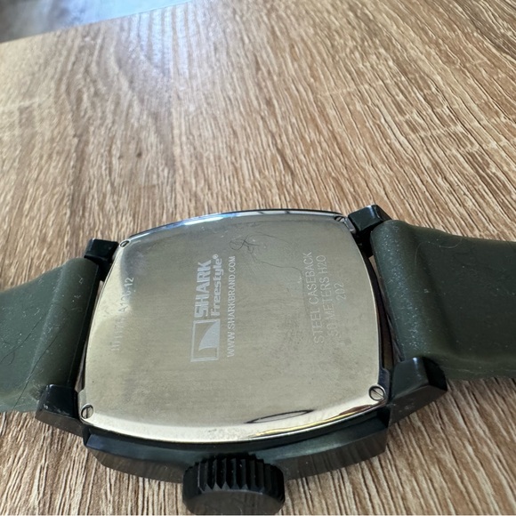 Shark Freestyle Watch, 50 meters water proof - Picture 3 of 4
